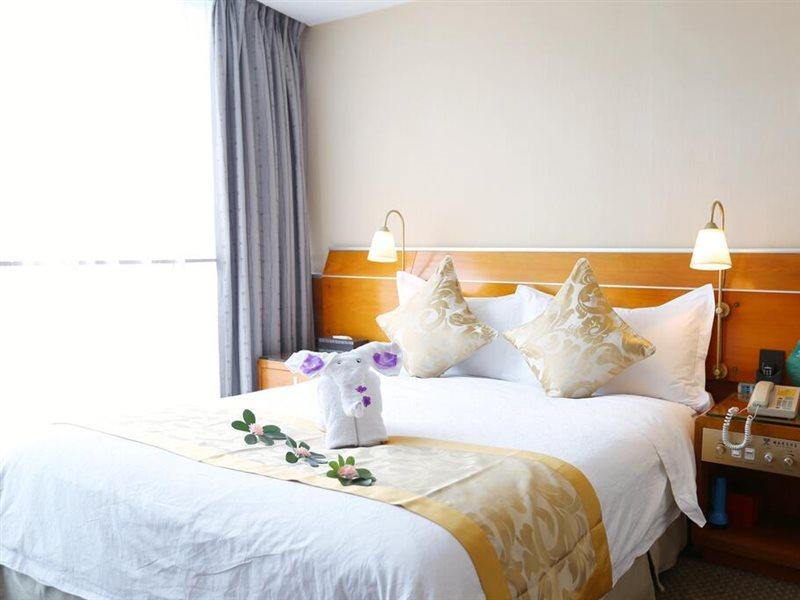 Yihe Hotel Гуанджоу Екстериор снимка
