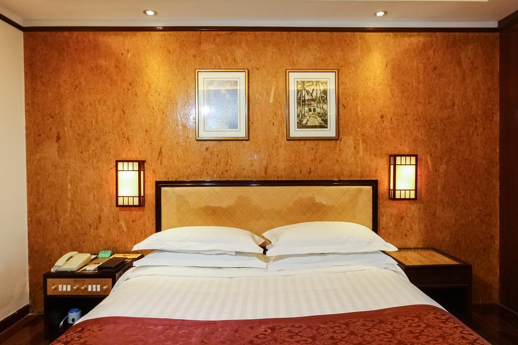 Yihe Hotel Гуанджоу Екстериор снимка