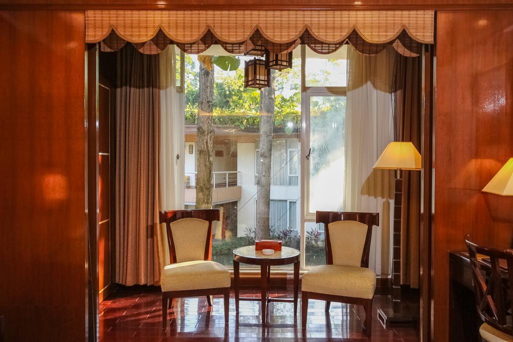 Yihe Hotel Гуанджоу Екстериор снимка