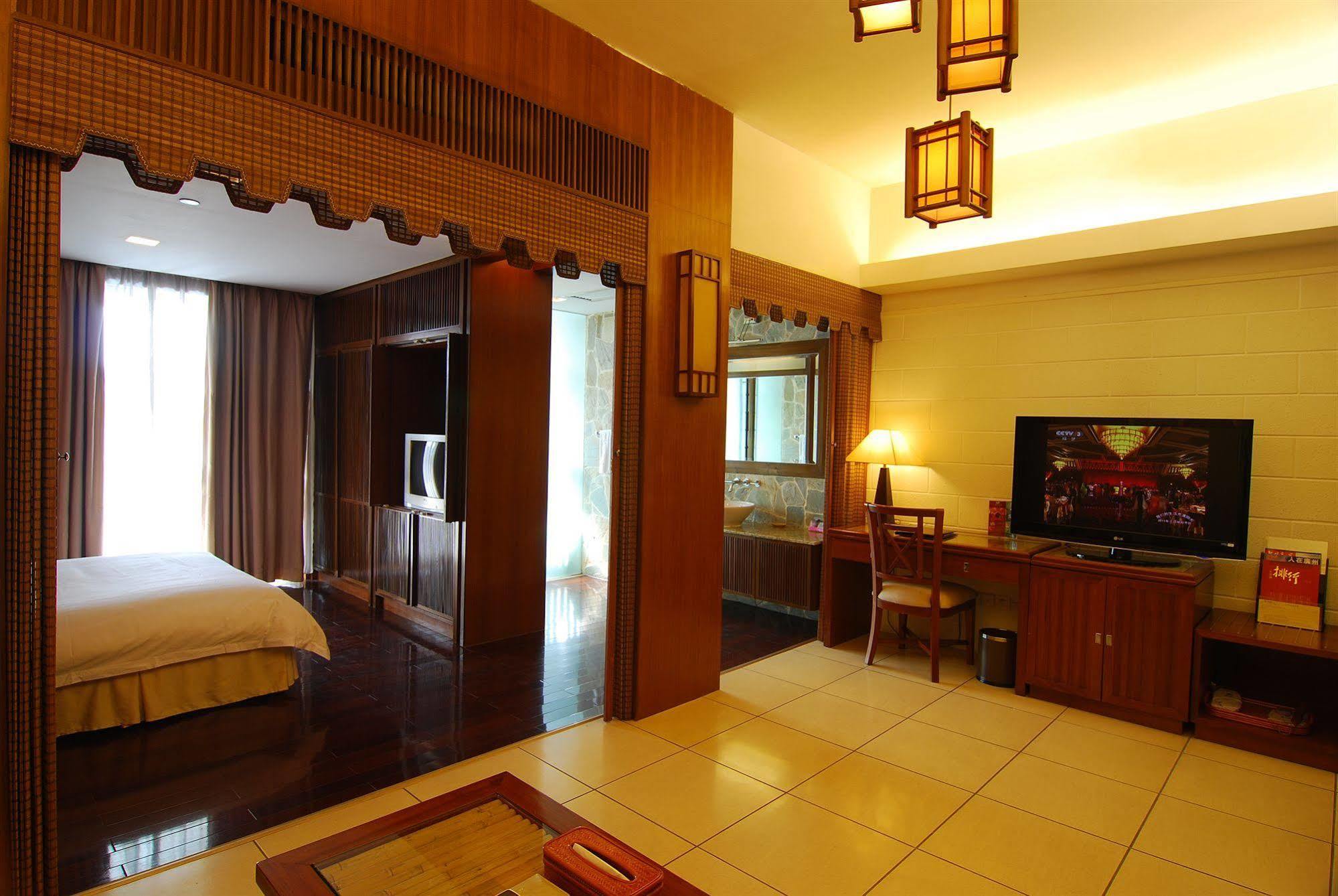 Yihe Hotel Гуанджоу Екстериор снимка
