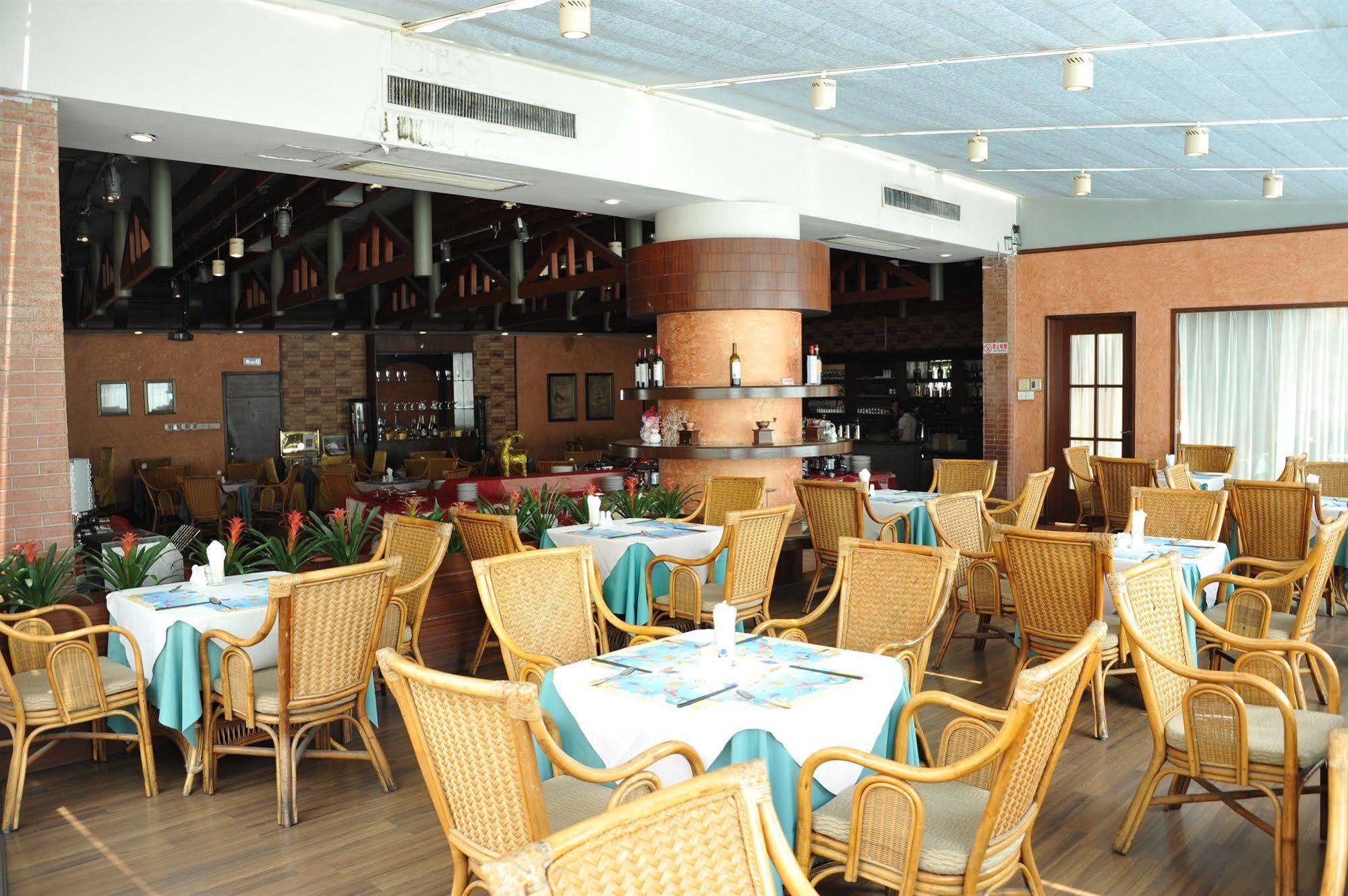 Yihe Hotel Гуанджоу Екстериор снимка